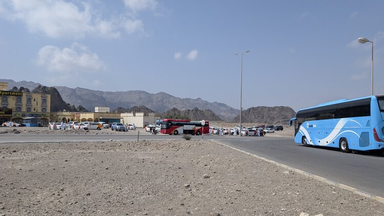 Oman Work Permit Age-Limit Removal Claim Remains Unconfirmed